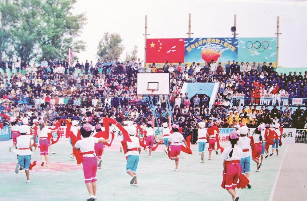 构的看台, OW, 虽早已从人